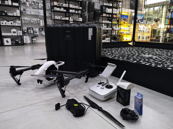 DJI INSPIRE 1 V2 WITH 1 BATTERY AND BAIT DROPPER ** NO BRACKET OR CAMERA**  | PRE OWNED | 1105