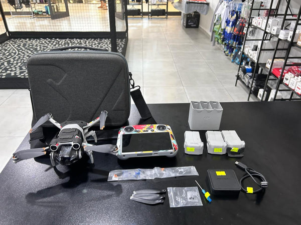 DJI MINI 3 PRO WITH SMART CONTROLLER - INCLUDING 4 BATTERIES | PRE OWNED| 2273