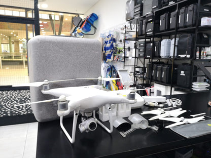 DJI PHANTOM 4 PRO WITH 2 BATTERIES | PRE OWNED | 2592