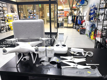 DJI PHANTOM 4 PRO WITH 2 BATTERIES | PRE OWNED | 2592